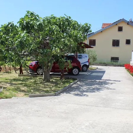 In Tribunj With Sea View, Balcony, Air Conditioning, W-lan 5034-2 Tribalj