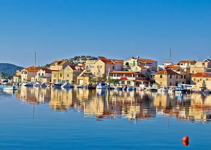 Appartement In Tribunj With Sea View, Balcony, Air Conditioning, W-lan 5034-2 Tribalj