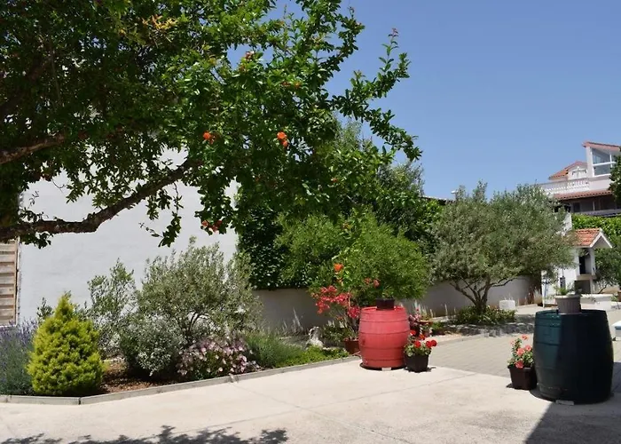 Appartement In Tribunj With Sea View, Balcony, Air Conditioning, W-lan 5034-2 *