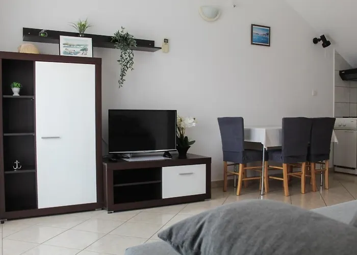 In Tribunj With Sea View, Balcony, Air Conditioning, W-lan 5034-2 Tribalj